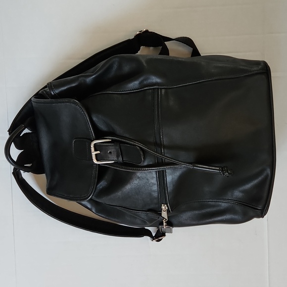 Coach Vintage Large Leather Backpack - Picture 4 of 17